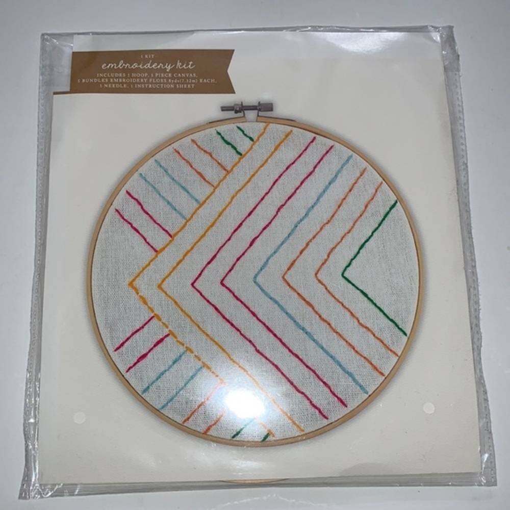 Chevron Embroidery Kit‎